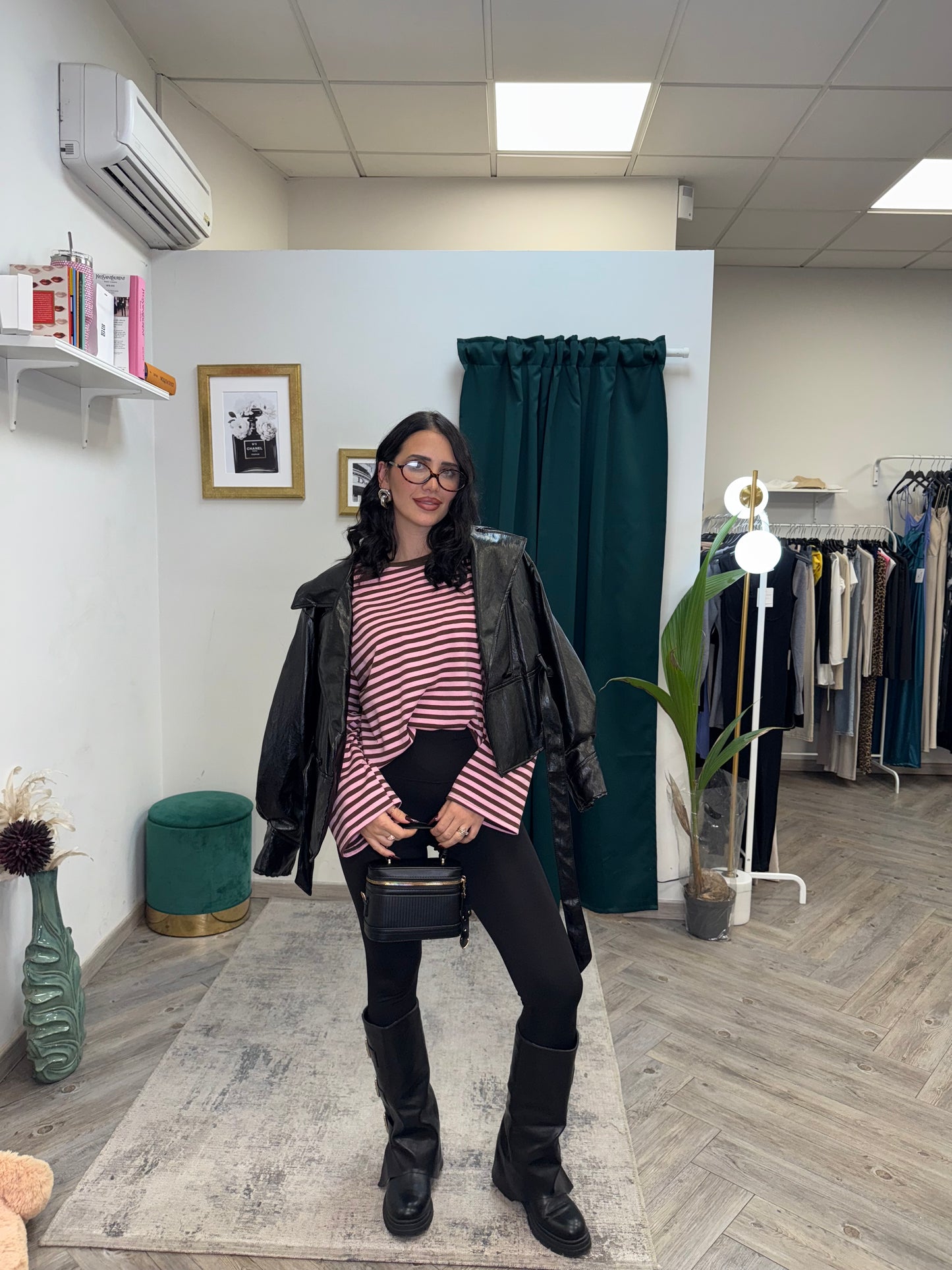 Maglia over Elizabeth